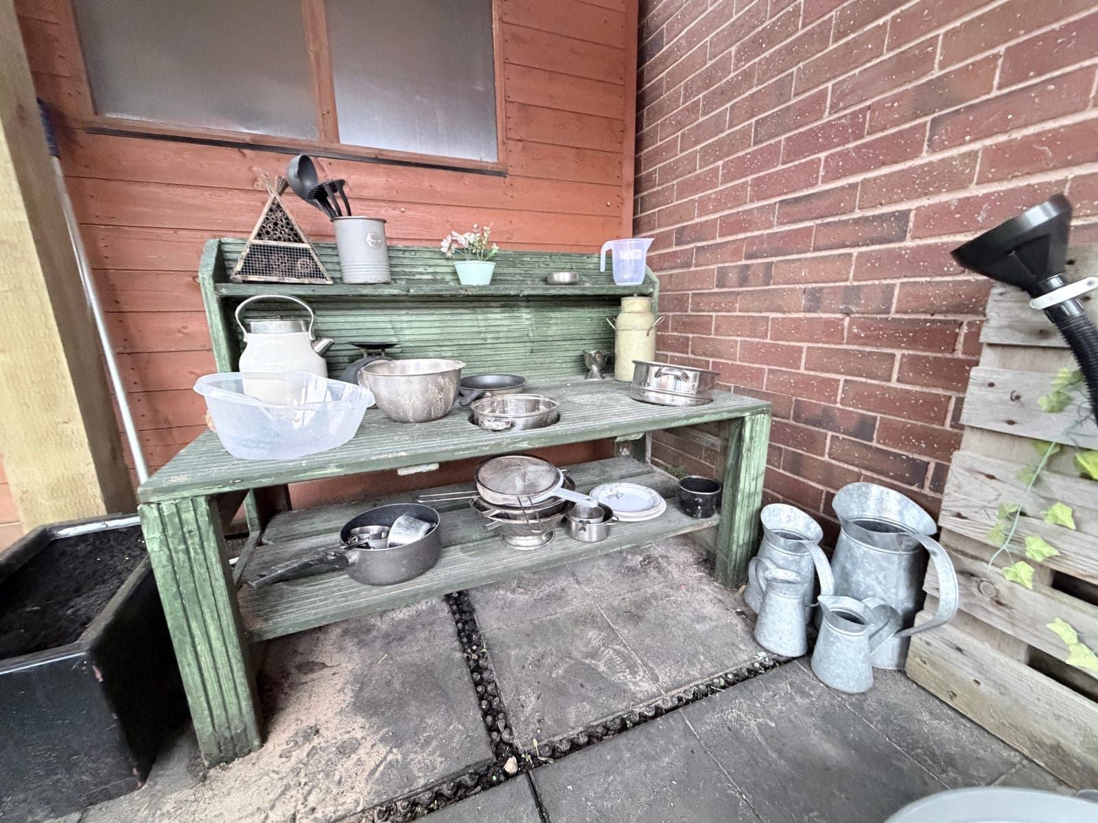 Outdoor learning environment